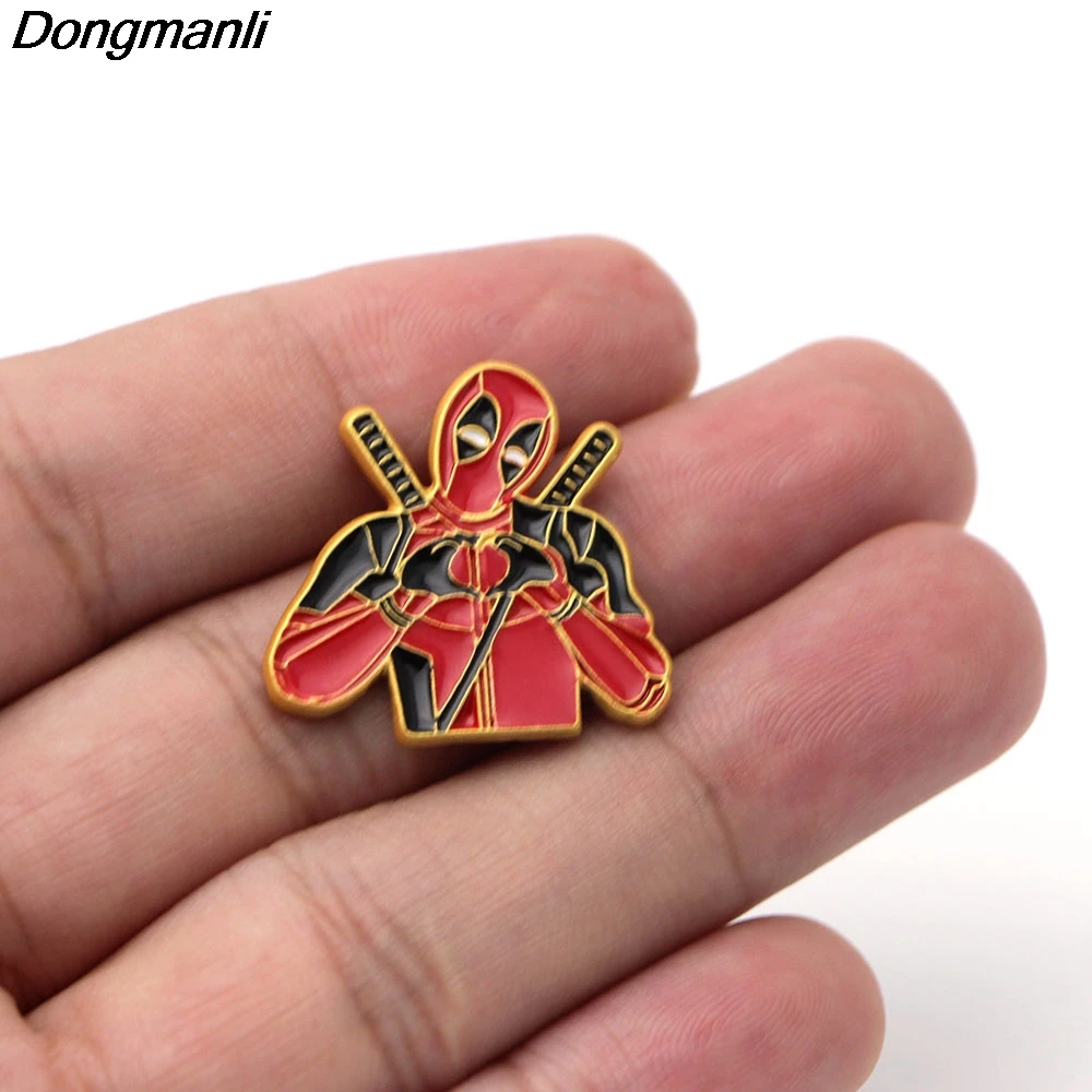 L2306 Dongmanli Deadpool булавки эмалированные Броши для женщин и мужчин нагрудные булавки мультфильм металлический значок воротник ювелирные изделия подарки 1 шт