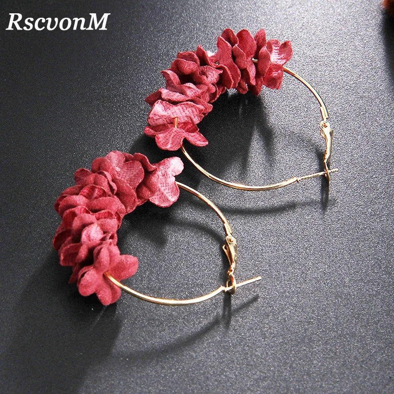 2018 elegante Stoff Blume Hoop Ohrringe Bijoux Sweety Bunte Blütenblatt Legierung Ohr Kreis Große Ohrringe Charme Brinco Für Frauen
