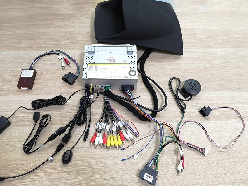 Flash Deal Android 8.0 Car DVD Stereo 7" IPS Auto Radio For Ford Fiesta 2013-2017 Multimedia FM GPS Navigation 4+32GB Headunit Gift Camera 22