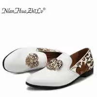 NIAN HUA ZHI LV แฟชั่นพิมพ์สีขาวผู้ชาย Loafers หนังผู้ชายชุดลำลอง Party ออกแบบรองเท้าผู้ชาย