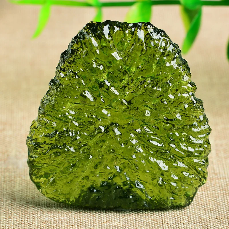 Натуральный Moldavite зеленый Aerolites Чешский метеориты кристалл энергии Apotropaic для исцеления чакр с помощью рейки ювелирные изделия камень подарок коллекция