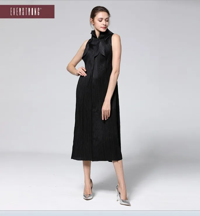 Черный Miyake fold Модное Длинное платье без рукавов с отложным воротником - Цвет: Черный