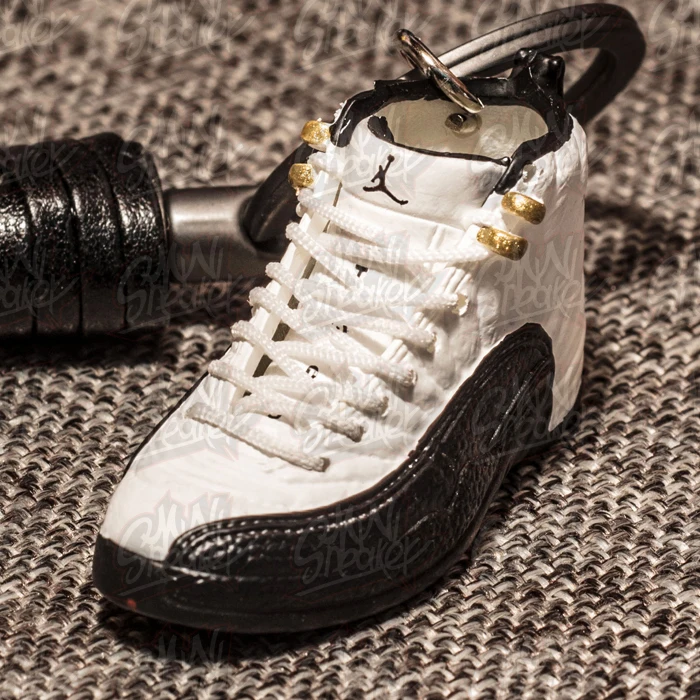 Кроссовки AIR Taxi AJ12 aj12 Золотые стерео 3D модель брелок подвеска на Рюкзак