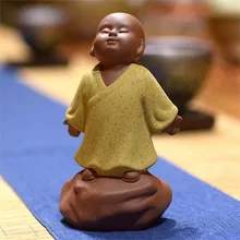 1 шт. керамический Чай Домашние животные Будда буддийский монах Статуэтка индийский фиолетовый песок чай домашнее животное маленькая статуя Будды Статуэтка монах украшение дома