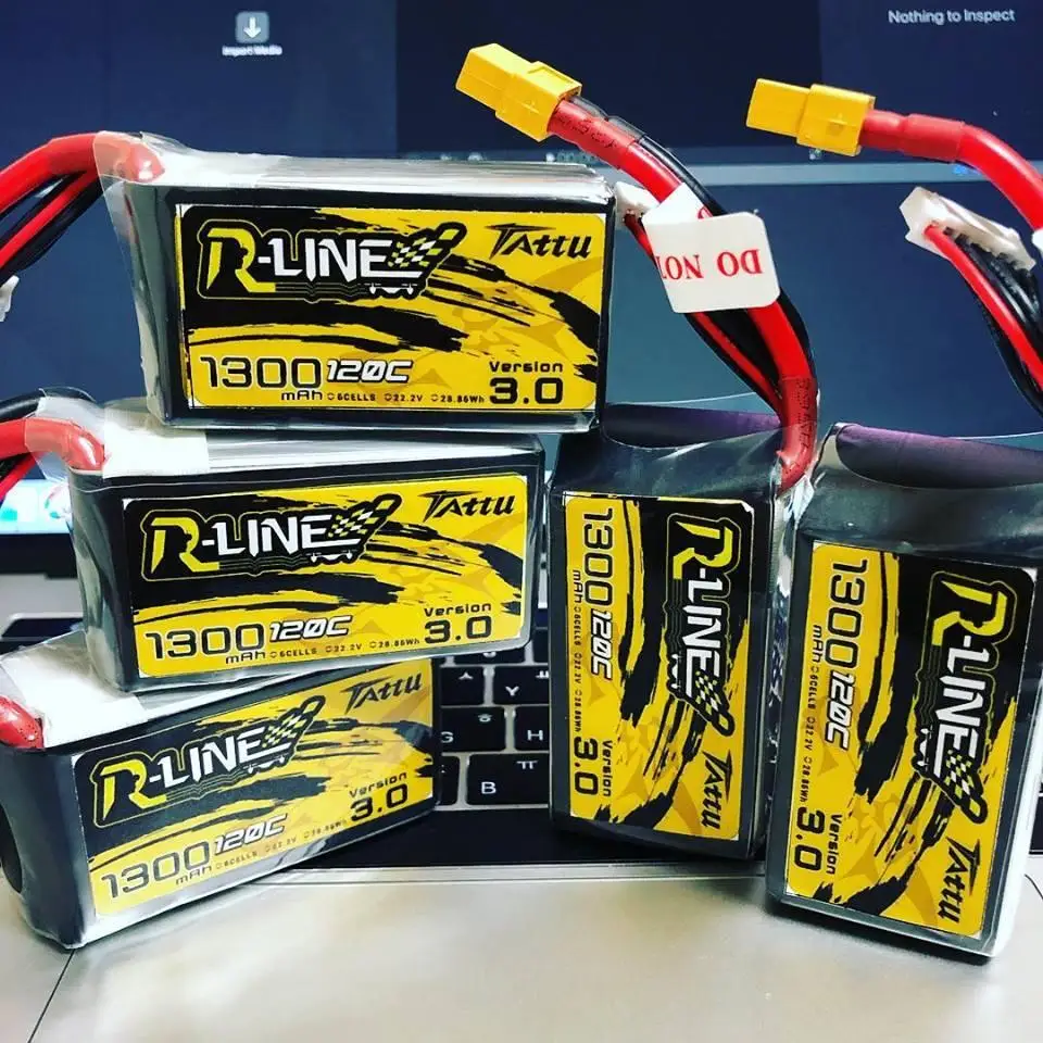 Online Tattu R Linie Version 3,0 V3 1300 1400 1550 1800 2000mAh 120C 4S 6S 4,2 V Lipo Batterie XT60 Stecker FPV Racing Drone RC Quadcopter