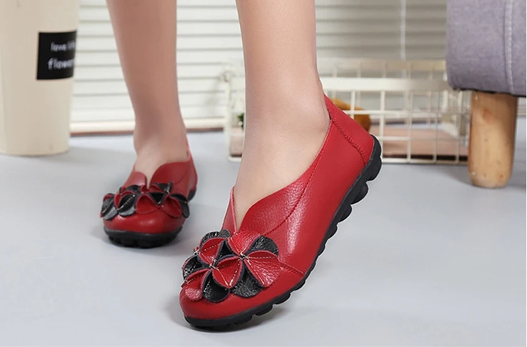 Summer Women'S Leather Shoes Woman Split Leather Loafers With Flowers Soft Flats Slip On Shoes For Women Moccasins Mother Shoes (13)