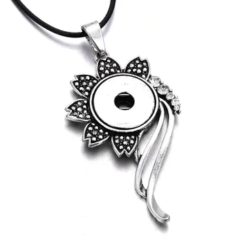 

Fashion Snap Jewelry Crystal Flower Pendant Snap Necklace Fit 18mm Snap Button Necklace For Women Pendant Necklace With Chain