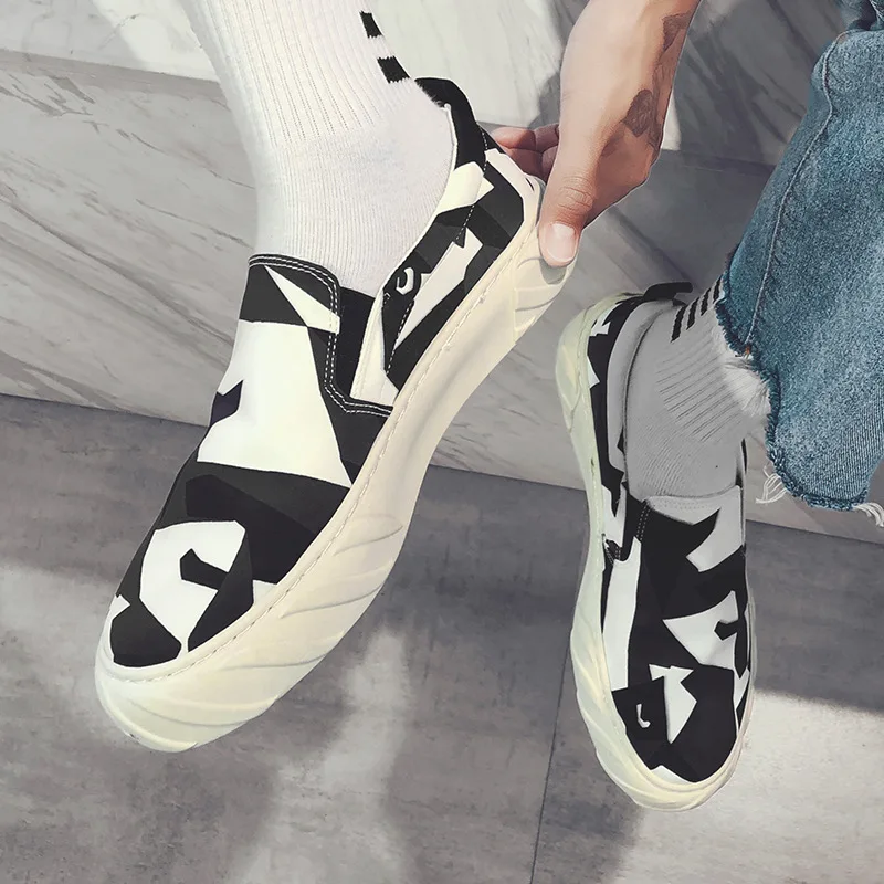 

2019 Spring Summer Men Loafers New Slip On Light Canvas Youth Men Shoes Breathable Fashion