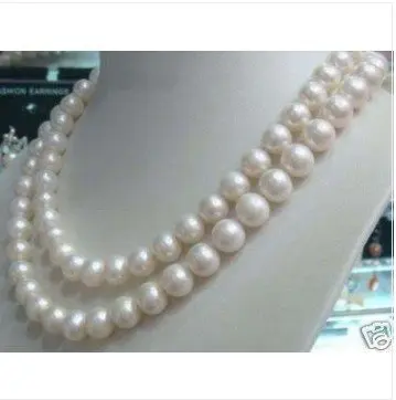 

Charming 8-9mm salt water Pearl Necklace 33"