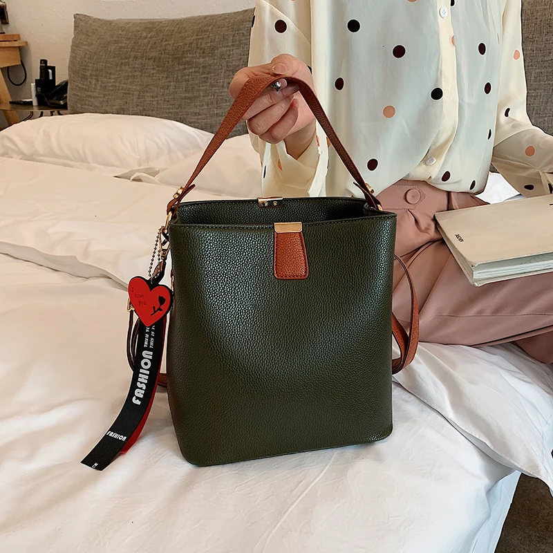 

New Brand Designer Ladies Handbags Women Fashion Bucket Bags 2019 Luxury Crossbody Bags for Women Simple Tote Bag with Fur