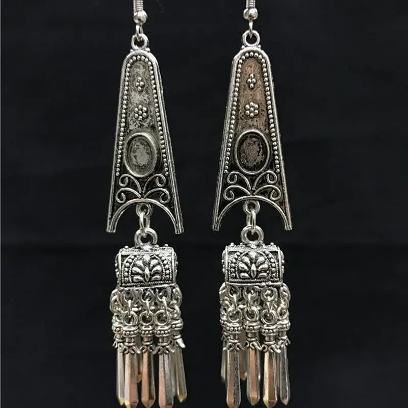 

India Jewelry Retro Tribal Earrings Silver Jewelry Nepal Thailand triangle Miao folk style unique to Morocco, the Middle