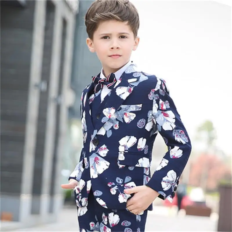 new fashion dress boy