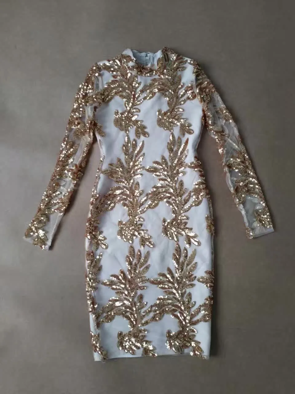 

2017 New Women Spring Summer Long Sleeves High Neck Gold Sequins Embellished Slim Elegant Evening Party Bandage Dress Hot Sale
