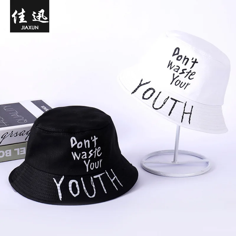 

Autumn winter Creative new hat and American love Finger embroidery pattern fisherman hat Fashion casual folding bowl cap