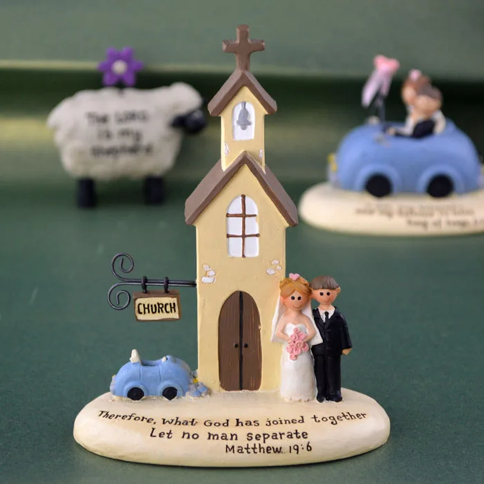 

Resin painted ornament high-grade Home Decor church cross Christian wedding gift adornment marry present Church model Matthew