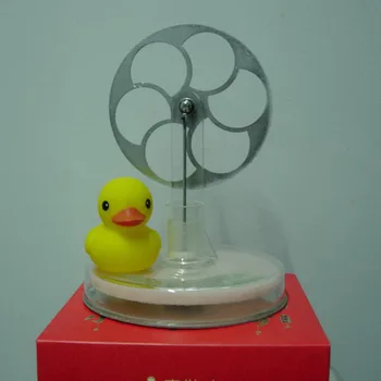 

Magnetically controlled cryogenic Stirling engine