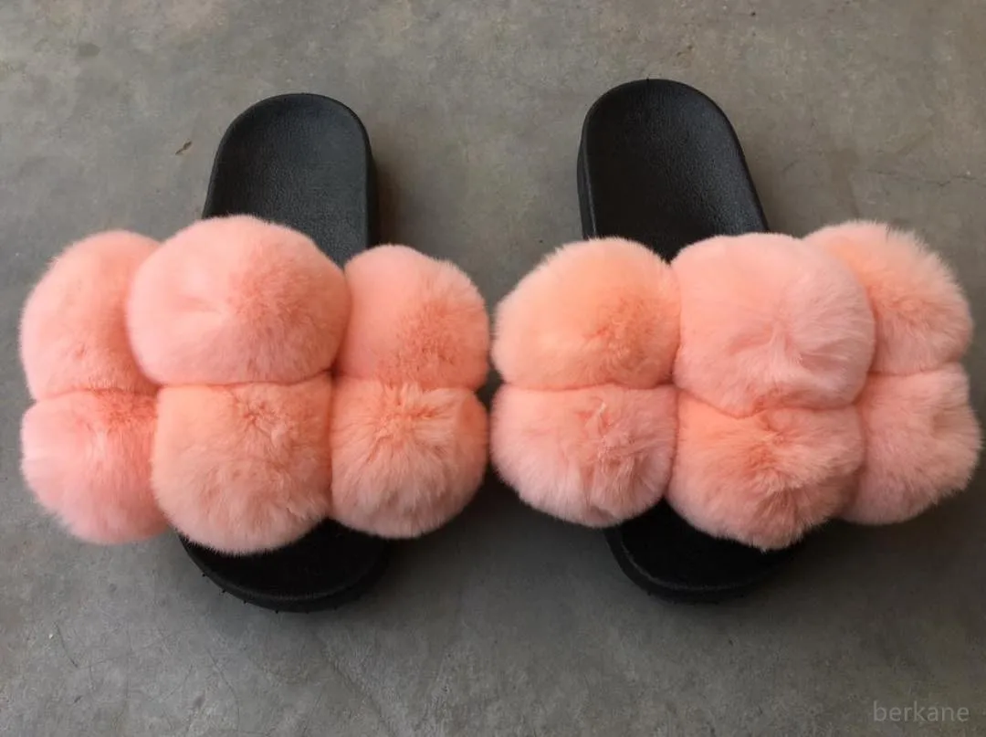 Натуральные настоящие тапочки их меха под кролика женские домашние пушистые ползунки удобные пушистые летние женские туфли на плоской подошве Большие размеры 45 - Цвет: pink