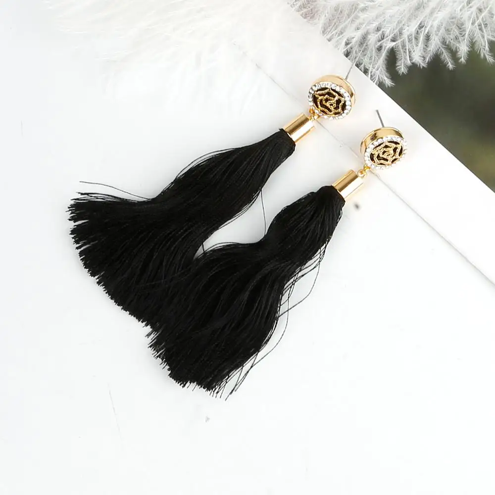 Женские серьги с кисточками длинные из белого и красного шелка|designer earrings|earrings