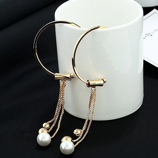 

Gold and Silver Metal Round Circle Pearl Pendant Drop Earrings for Women Wholesale and Retail