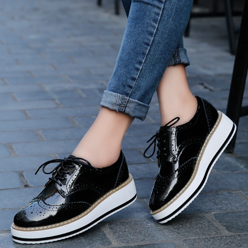 2018 Ladies Patent Leather Flats shoes spring Lace Up Flat Platform Oxford Shoes 