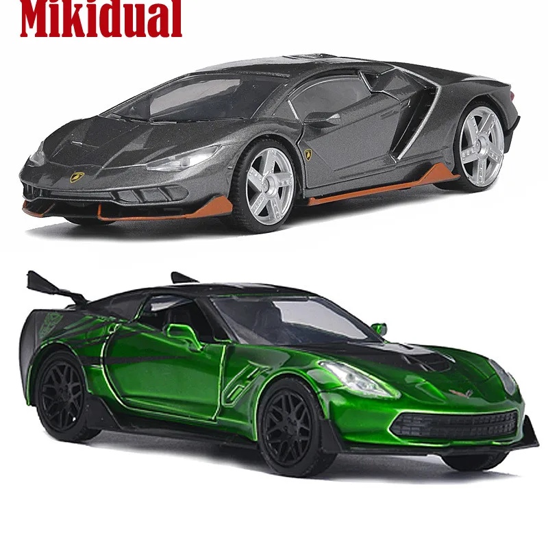 Модель литая автомобиля 1:32 из сплава детская игрушка в стиле фильма машина