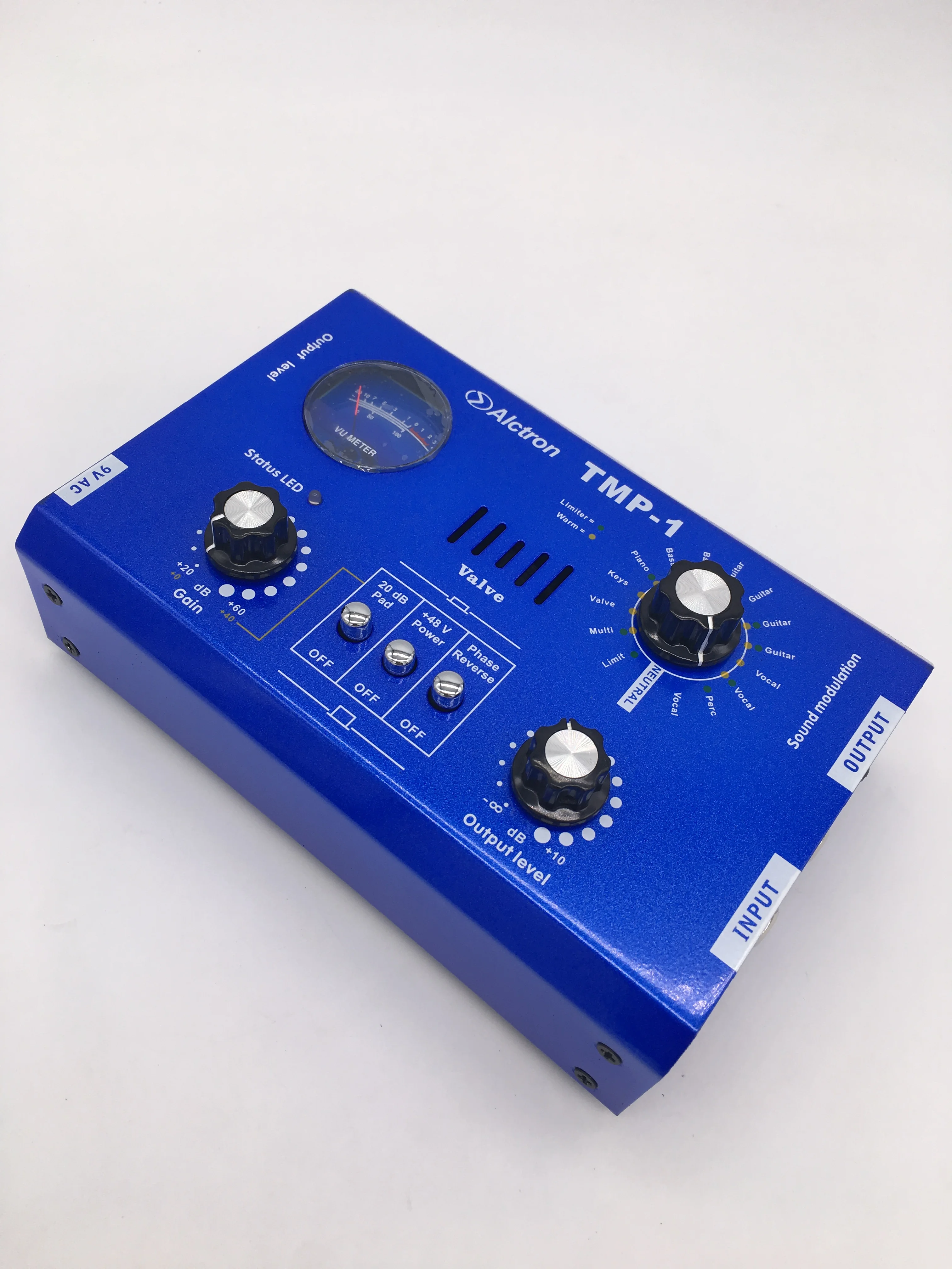 

Alctron TMP-1 TUBE mic preamplifier for microphone,instrument and line-level sources,for studio and live performance