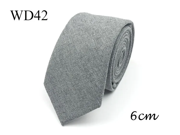 WD necktie 42