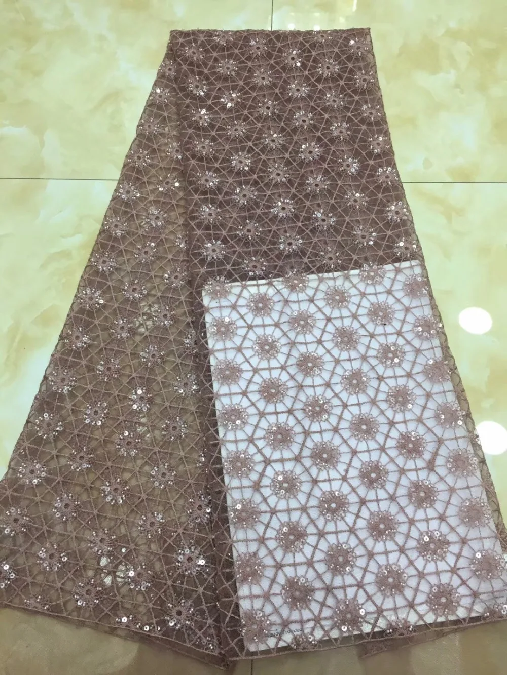 

Wholesale new arrival african sequins fabric, high quality sequins fabric sewing nigerian aso ebi