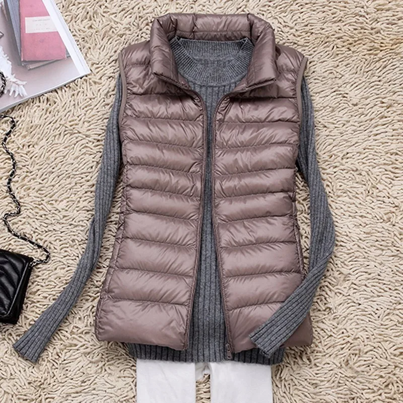 Autumn Winter Women Waistcoat 90% White Duck Down Gilet 2018 New Fashion Zipper Sleeveless Jacket Hooded Warm Vest Female ZXT004