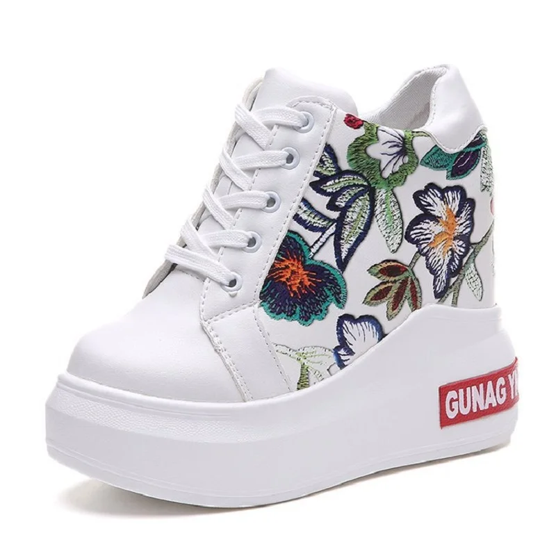 

2018 spring and autumn new graffiti Korean version of the waterproof platform round shallow thick bottom solid color shoes femal