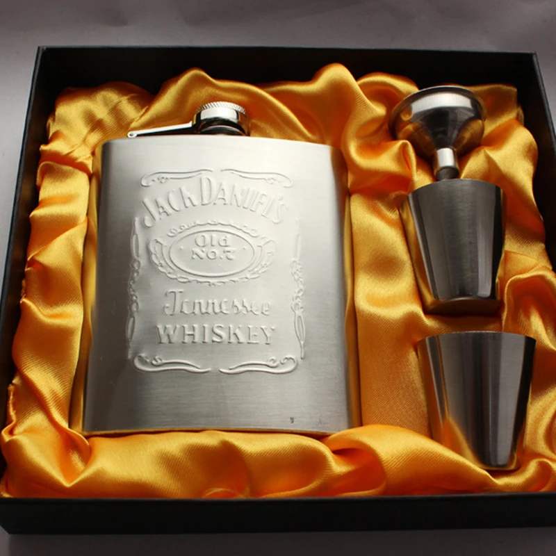 Portable Stainless Steel Hip Flask set 7oz Embossed Flagon Flasks russian Wine beer Whiskey Bottle Pocket