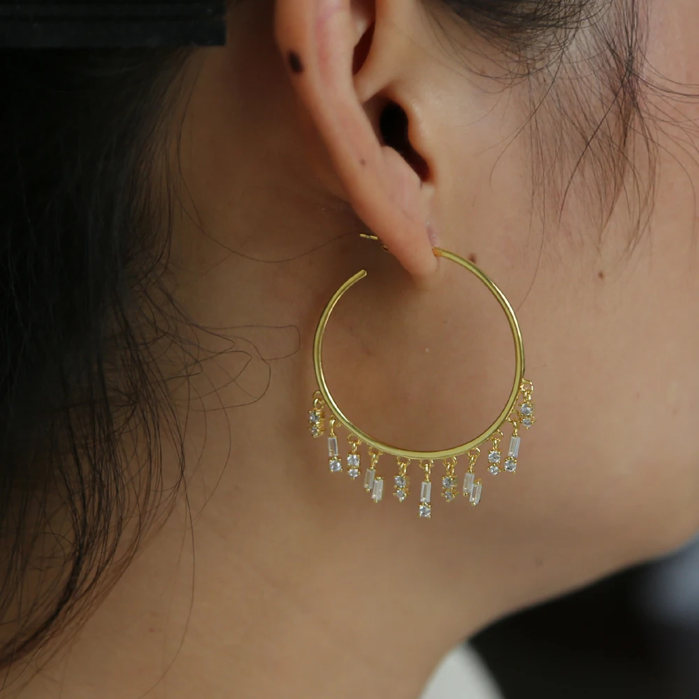 BRASS HOOP CHARM y (3)
