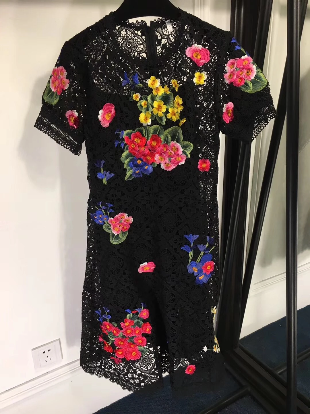Брендовая летняя элегантная женская одежда с вышивкой, с круглым вырезом, с коротким рукавом, с вырезами, кружевное платье высокого качества, тонкое винтажное платье
