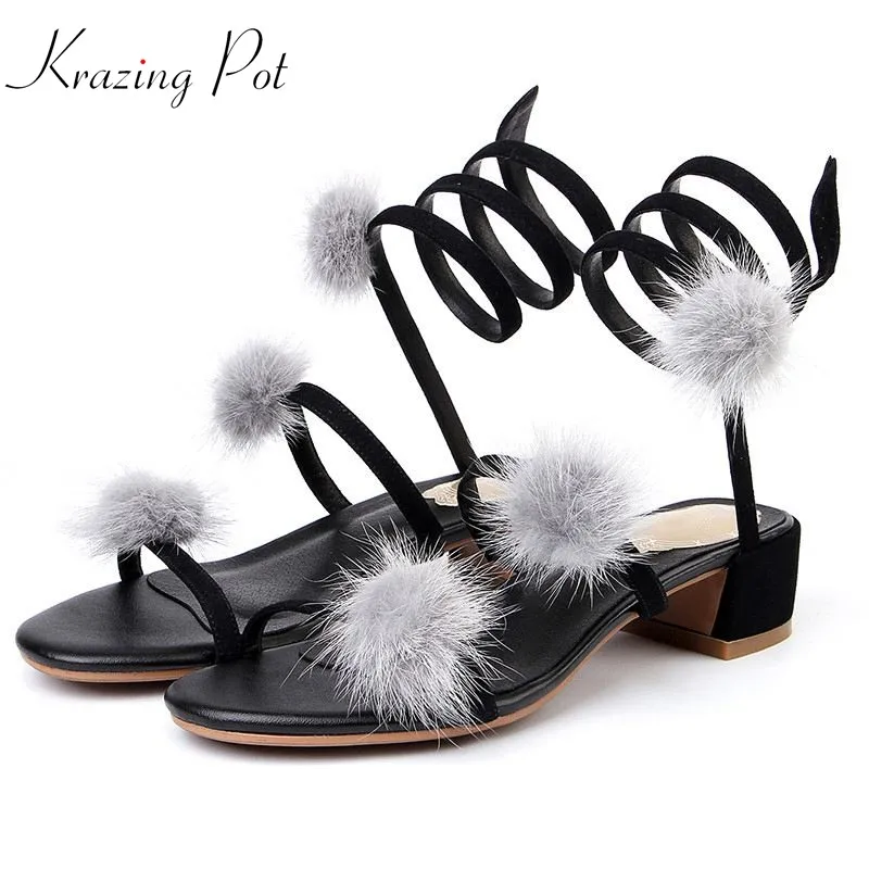 

Krazing pot 2019 kid suede natural fur decorations women gladiator slip on square med heel sandals summer punk style shoes L9f3