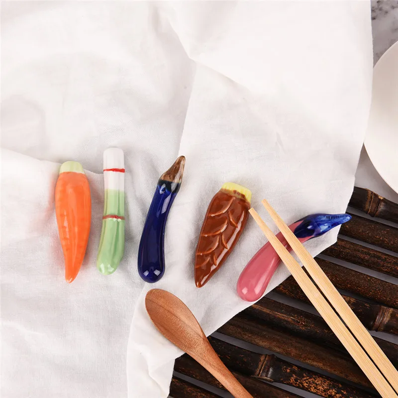 1PC Lovely Vegetables Carrot Design Chopsticks Holder Stand Ceramic
