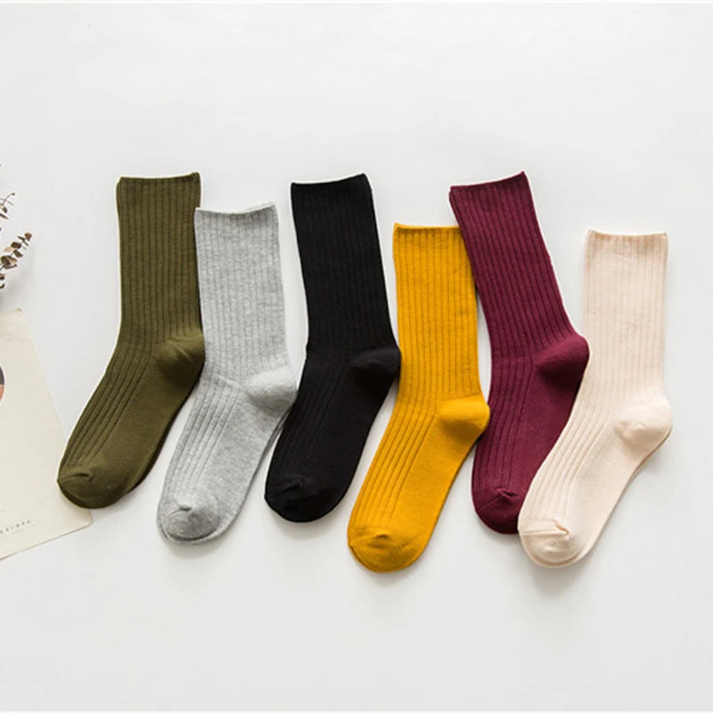 

2017 New Arrive Harajuku Retro Women Cotton Loose Socks for Autumn Winter Pure Color Yellow Designer Christmas Cute