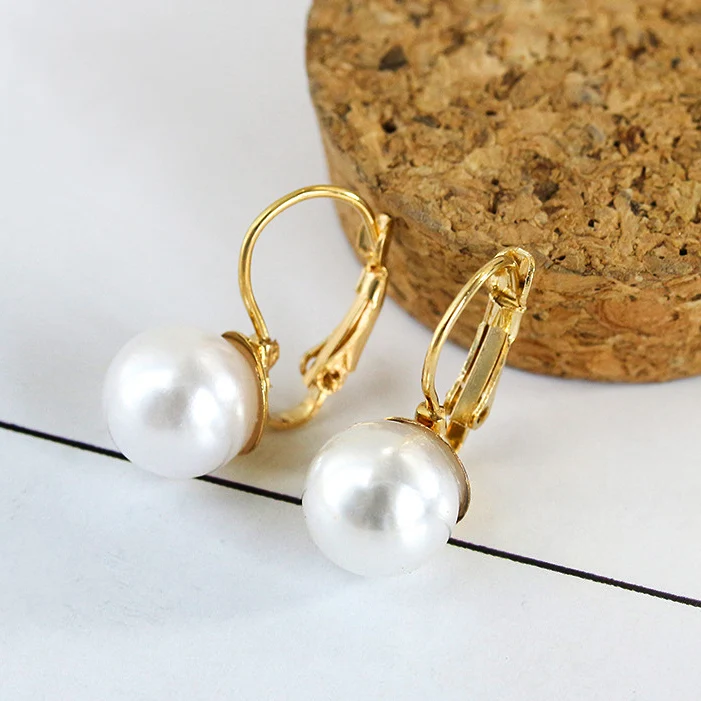 

New Fashion Jewelry Pearl Earings Brincos Gold Earrings For Women Pendientes Trendy Drop Earrings Charm Party Wedding Gift