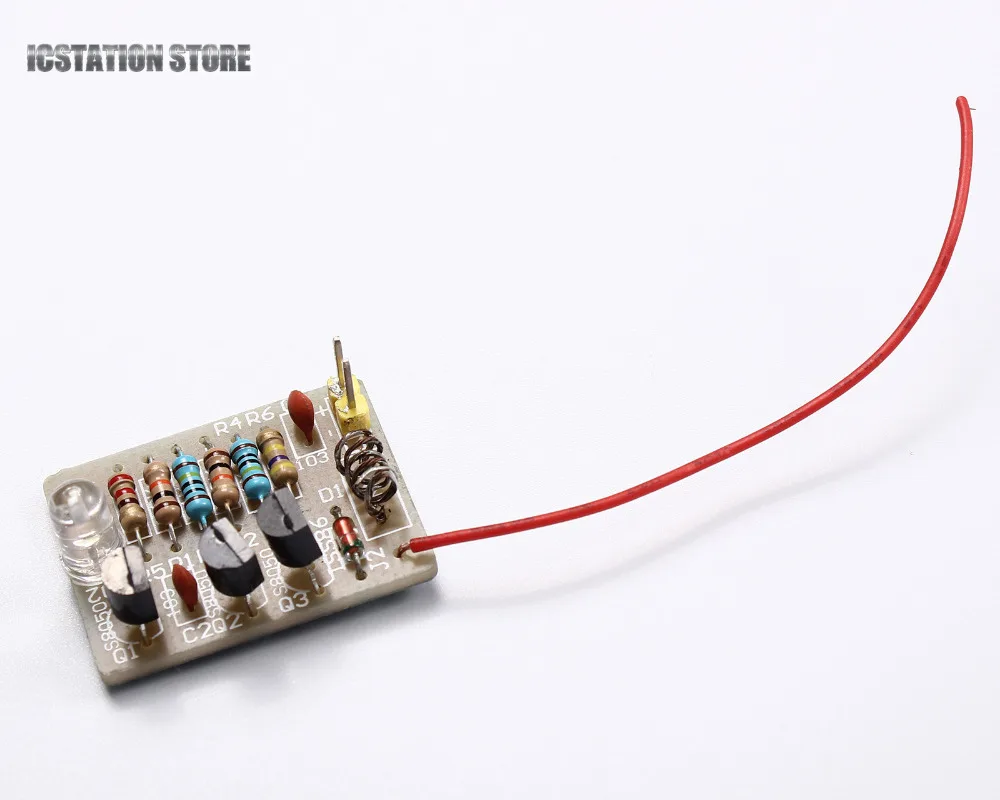 

4pcs DIY Kit Mobile Phone Signal Flash Light 3-12V DIY Electronic Interest Production Suite