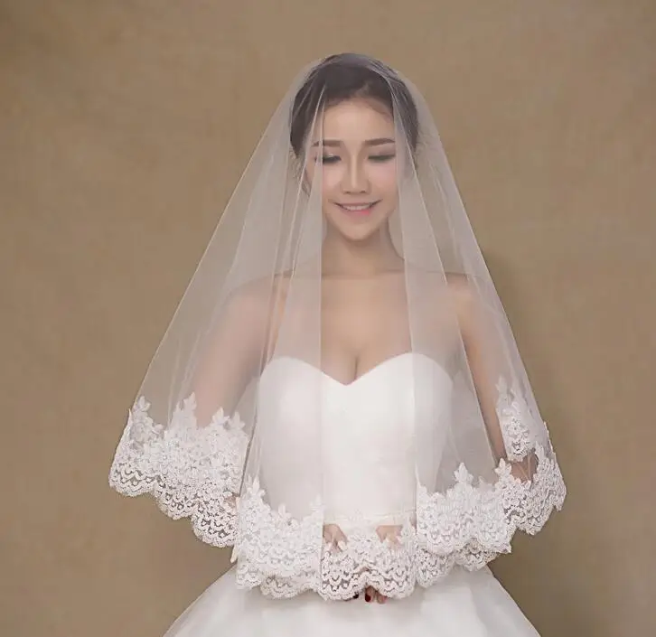 

Voile Mariage 1.5 Meters Lace Edage Short Wedding Veil 2018 Hot Tulle Ivory/White Bridal Veil Wedding Accessories Velos de Novia