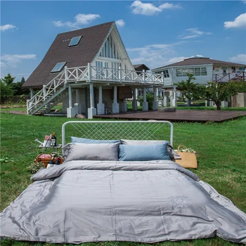 

Egyptian cotton Embroidery 4 Piece Set External view King size Luxury Bedding sets Duvet Cover Set Pillowcases Bed cover set.