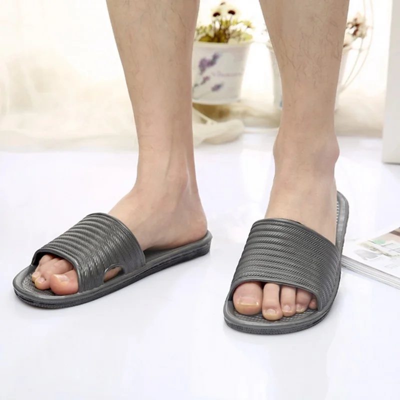 

Men Summer Slippers Men Sandals Super Couple Models Super Lightweight Home Slippers Factory direct sales B2619