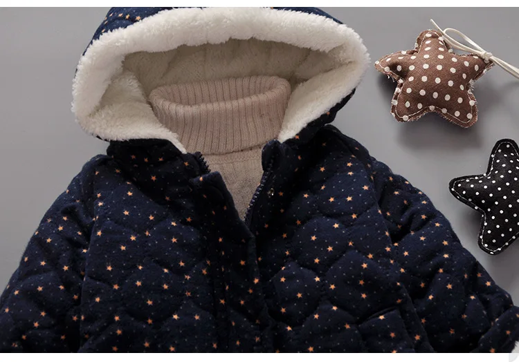 Новая детская одежда для мальчиков хлопковое Фланелевое пальто с капюшоном зимняя хлопковая стеганая куртка
