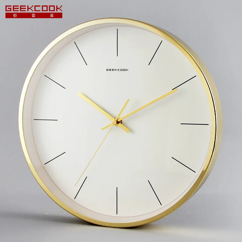 Brief Metal Wall Clock Battery Operated Decorative Living Room Modern