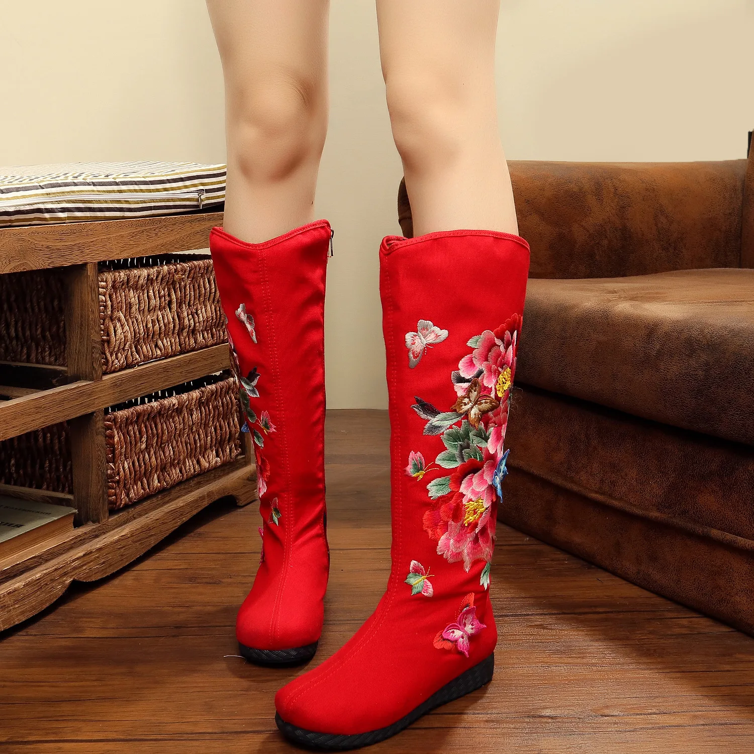 Женские ботинки; сезон осень; Новинка; женские парусиновые ботинки с цветочной вышивкой в стиле «Старый Пекин», с вышитыми бабочками и пионами - Цвет: Красный
