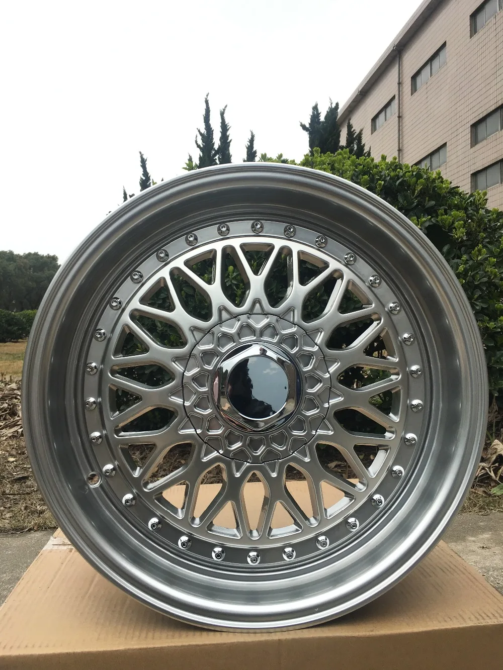 

17x8.5 Rims wheels et 35mm CB 73.1mm Alloy Wheel Rims W881