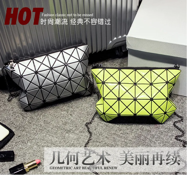 

Kisumater 2019 New women-Bags Chain Shoulder Messenger Hologram Handbag Free Shipping geometry lattic bag