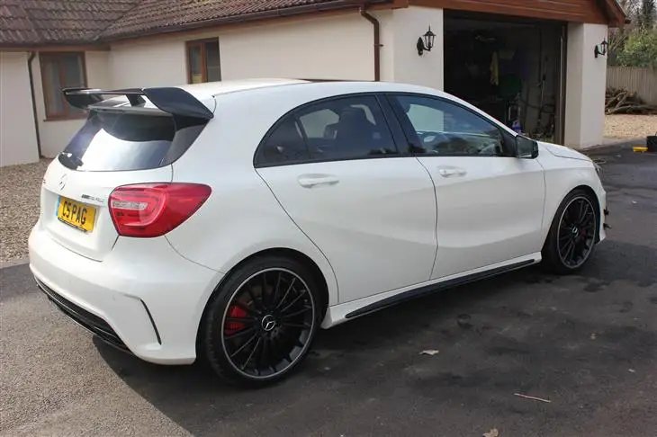 mercedes-benz-amg-a45-amg-S2773974-3