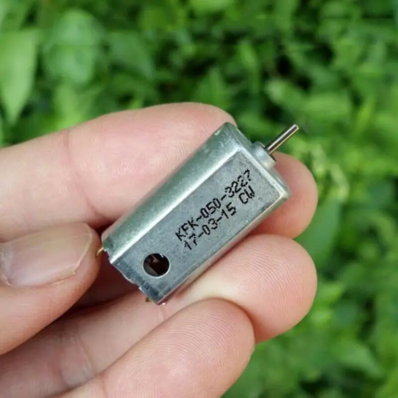 

DC 3V 4.2V 25200RPM High Speed Strong Magnetic Carbon Brush Mini FK-050 HM Motor Cooling Hole DIY RC Car Toy Aircraft Model