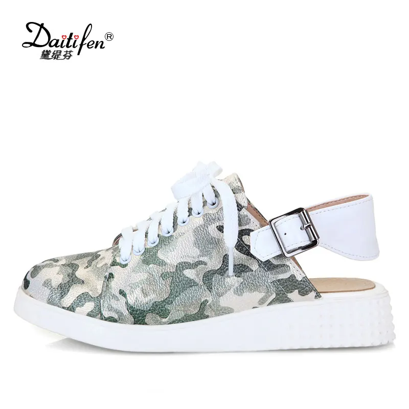 trendy flat shoes 2018