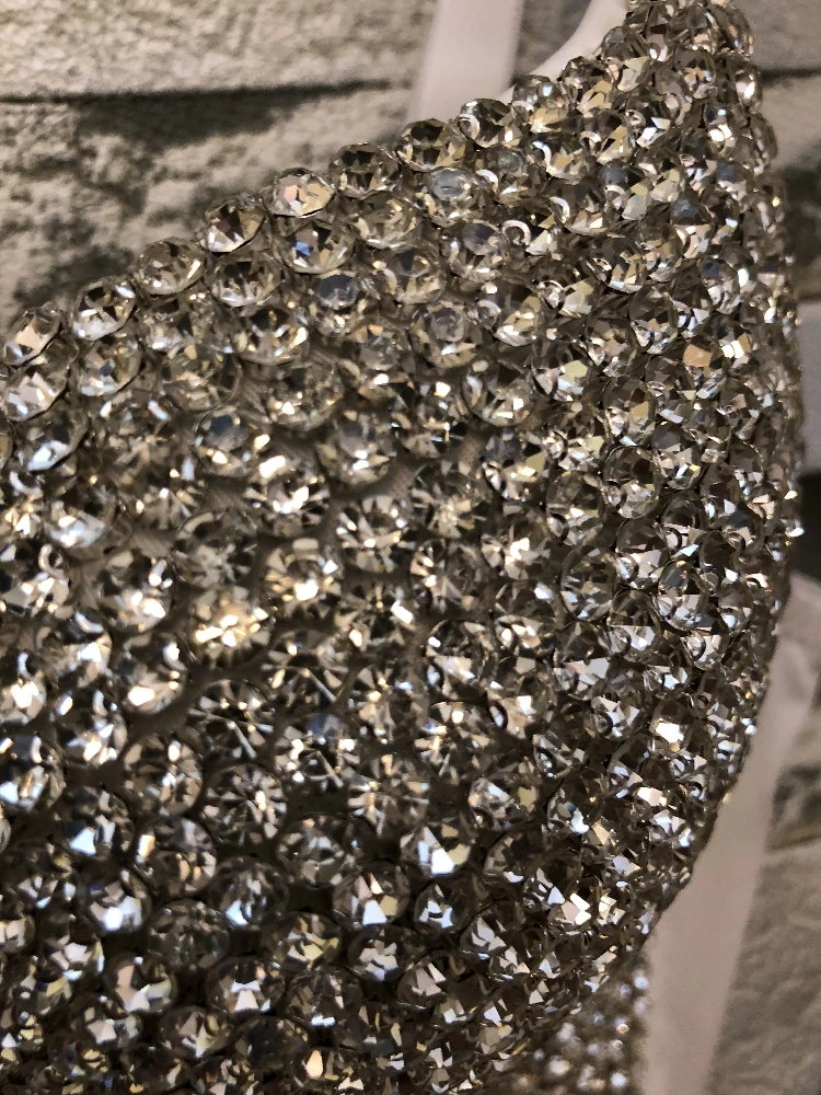 New Korean Diamond Sexy Short Crop Tops Lady Sleeveless Night Club Party Wedding Bustier Bra Cropped Top Vest Plus Size C662 New Korean Diamond Sexy Short Crop Tops Lady Sleeveless Night Club Party Wedding Bustier Bra Cropped Top Vest Plus Size C662